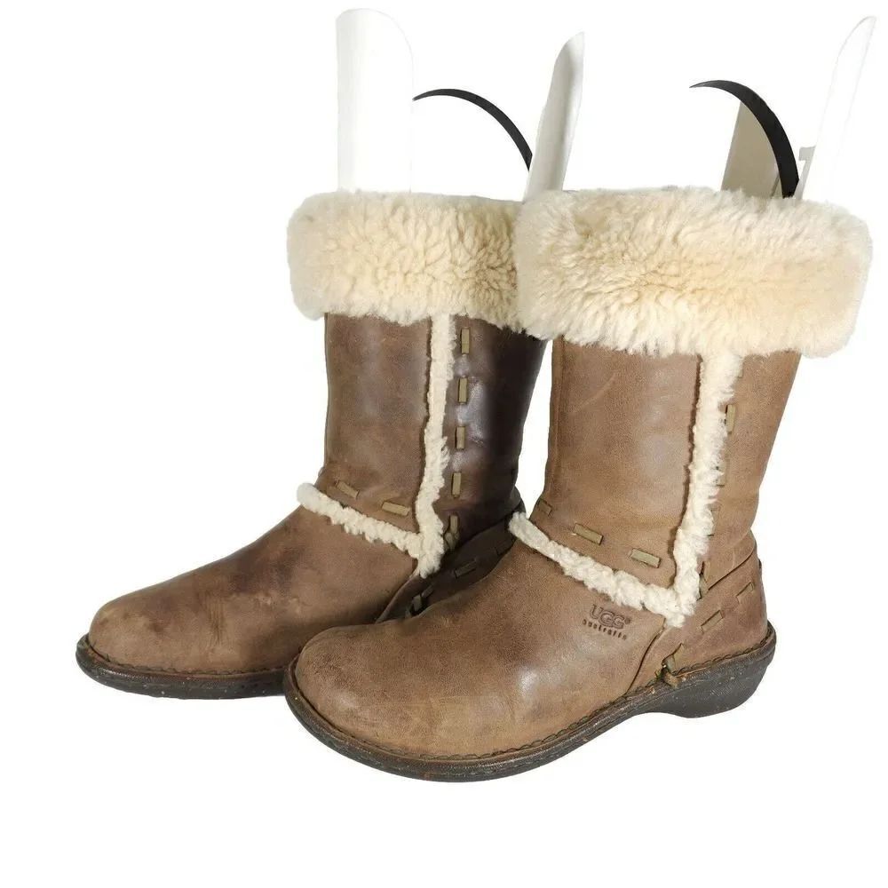 UGG Women's Elijo US 8 Chestnut Leather Sheepskin Lined Pullon Shearling Boots